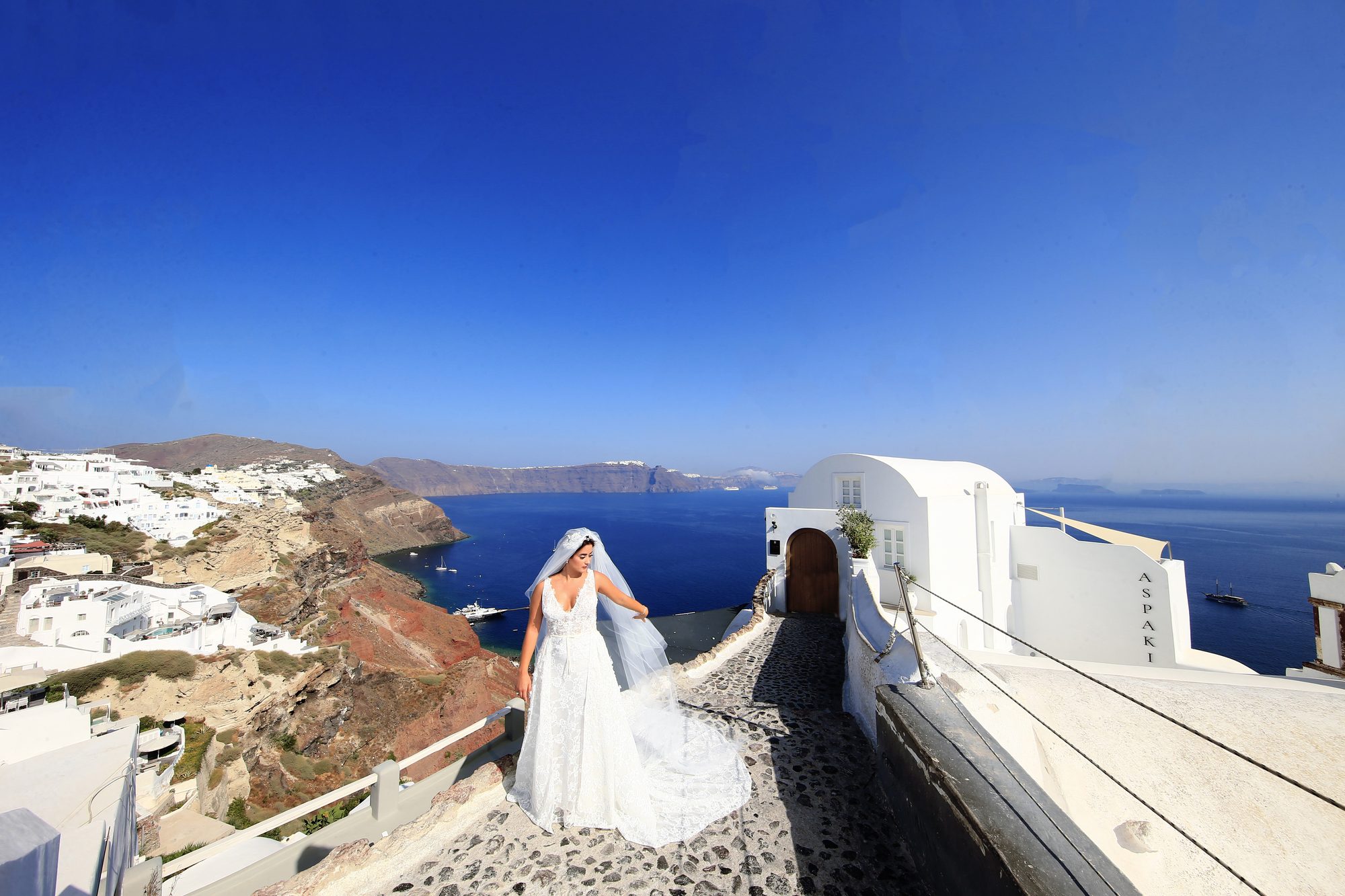 Wedding in Santorini